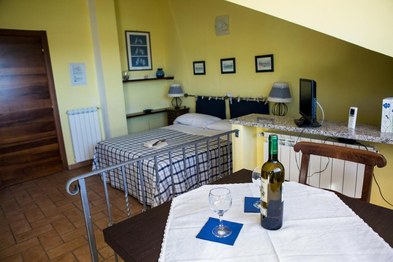 Le Raganelle Hotell Oneglia Exteriör bild