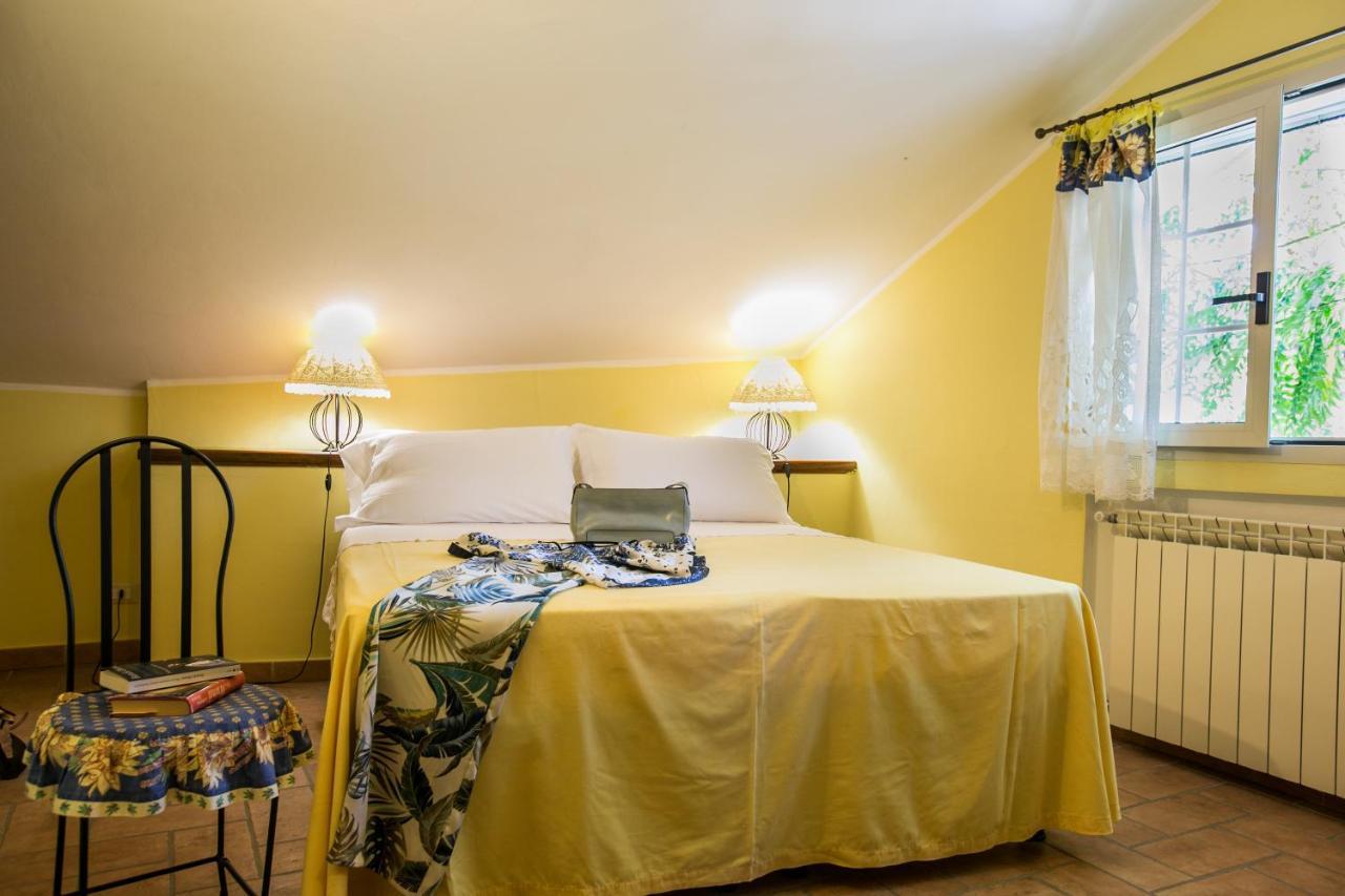 Le Raganelle Hotell Oneglia Exteriör bild